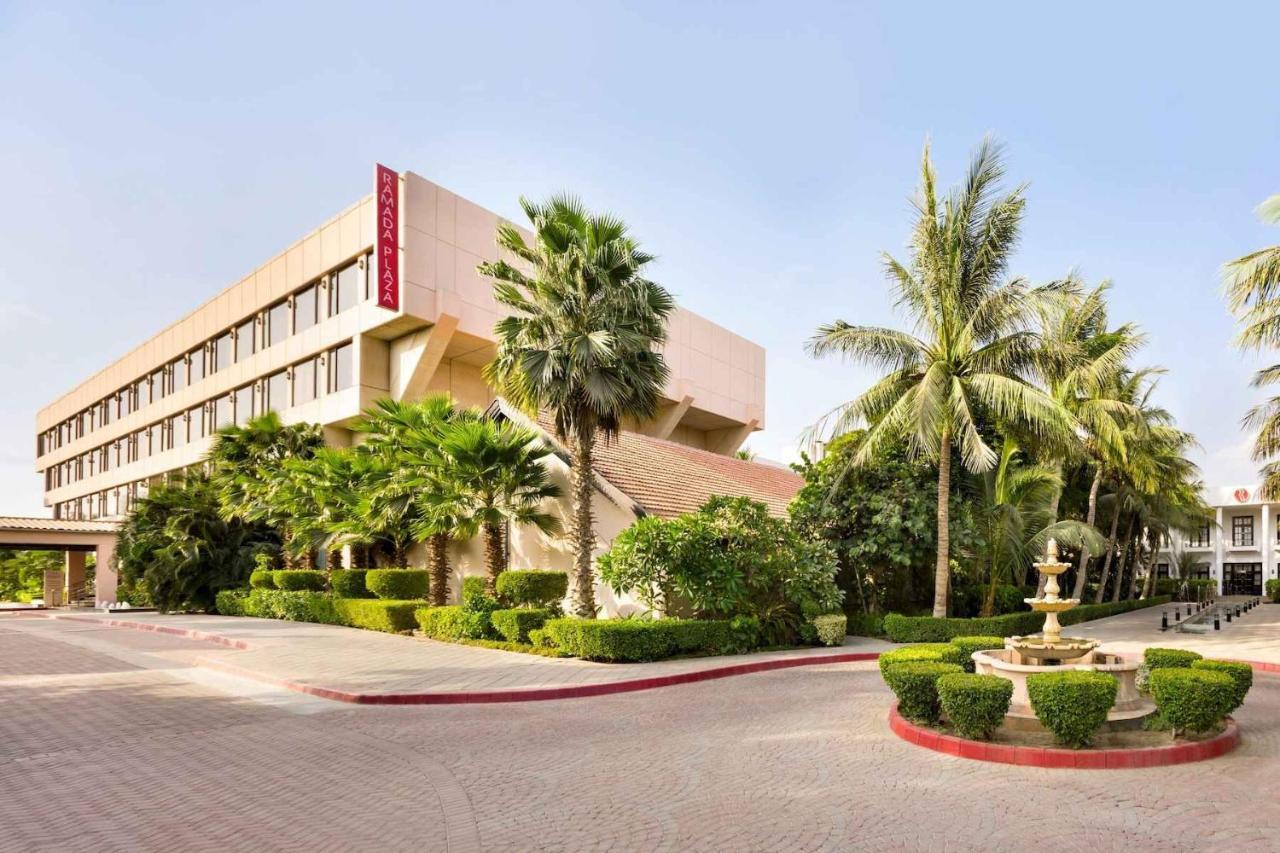 Ramada Plaza By Wyndham Karachi Airport Hotel Buitenkant foto